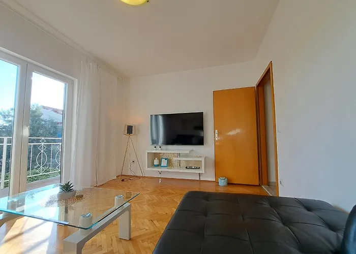 דירה Ana Zaboric, 50 M Od Sljuncane Plaze *