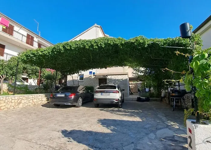 Ana Zaboric, 50 M Od Sljuncane Plaze