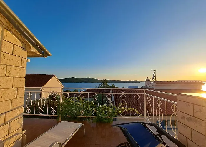 Ana Zaboric, 50 M Od Sljuncane Plaze * ז'אבוריץ'